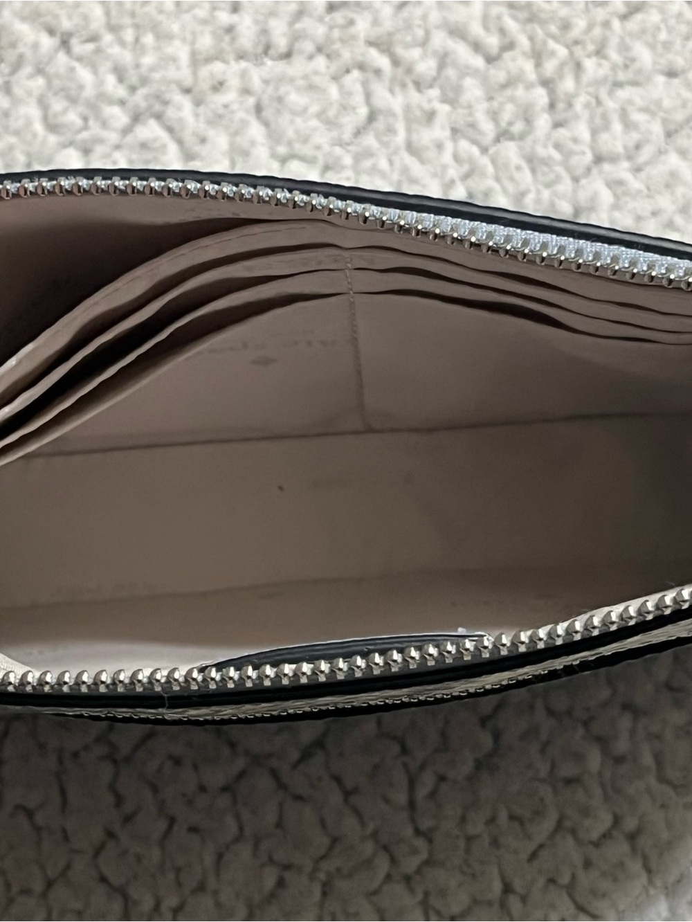 Kate Spade Leila Snake Embossed Convertible
Wristlet & Wallet
BUNDLE - Picture 5 of 11